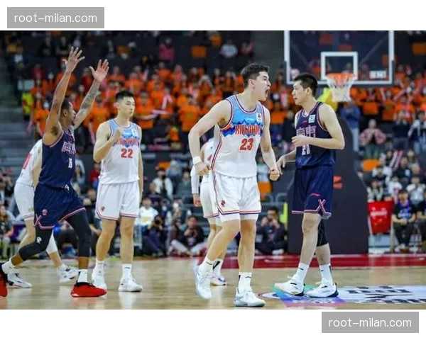 新疆阿不都沙拉木跖骨骨折 球队官宣其常规赛提前结束